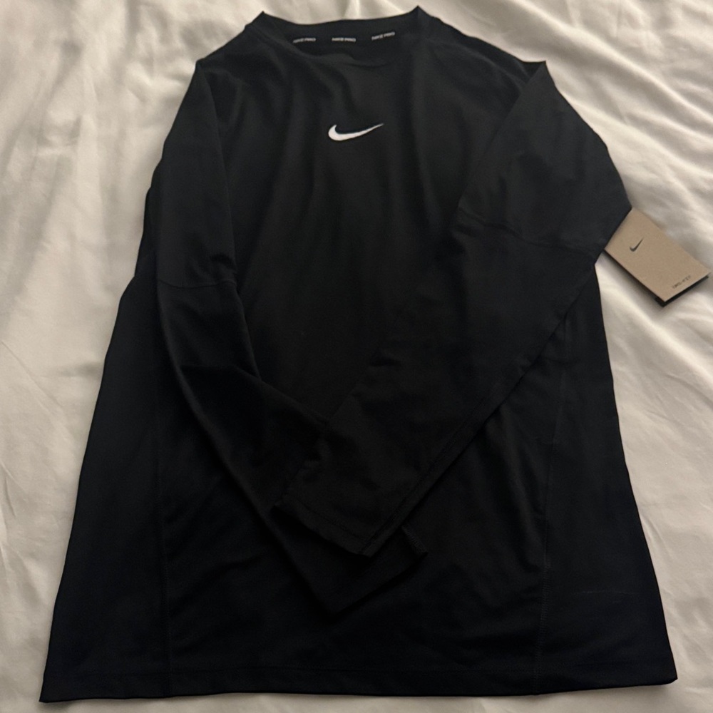 Brand New Nike Boys XL Black Long-Sleeve Dri-FIT